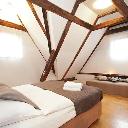 Apartment Old Town *