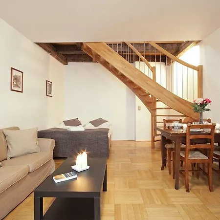 Apartment Old Town *