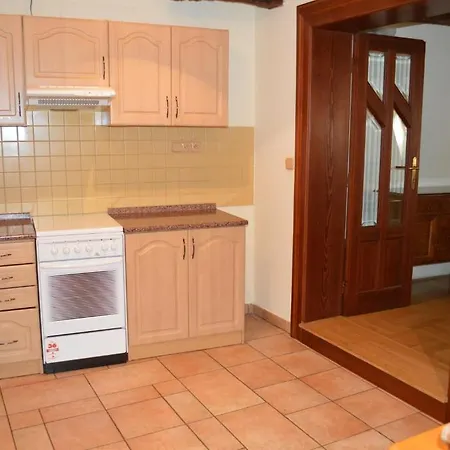 Old Town Apartment *