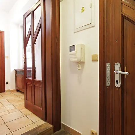Apartment Old Town *