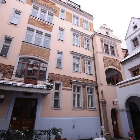 Old Town Apartmán *